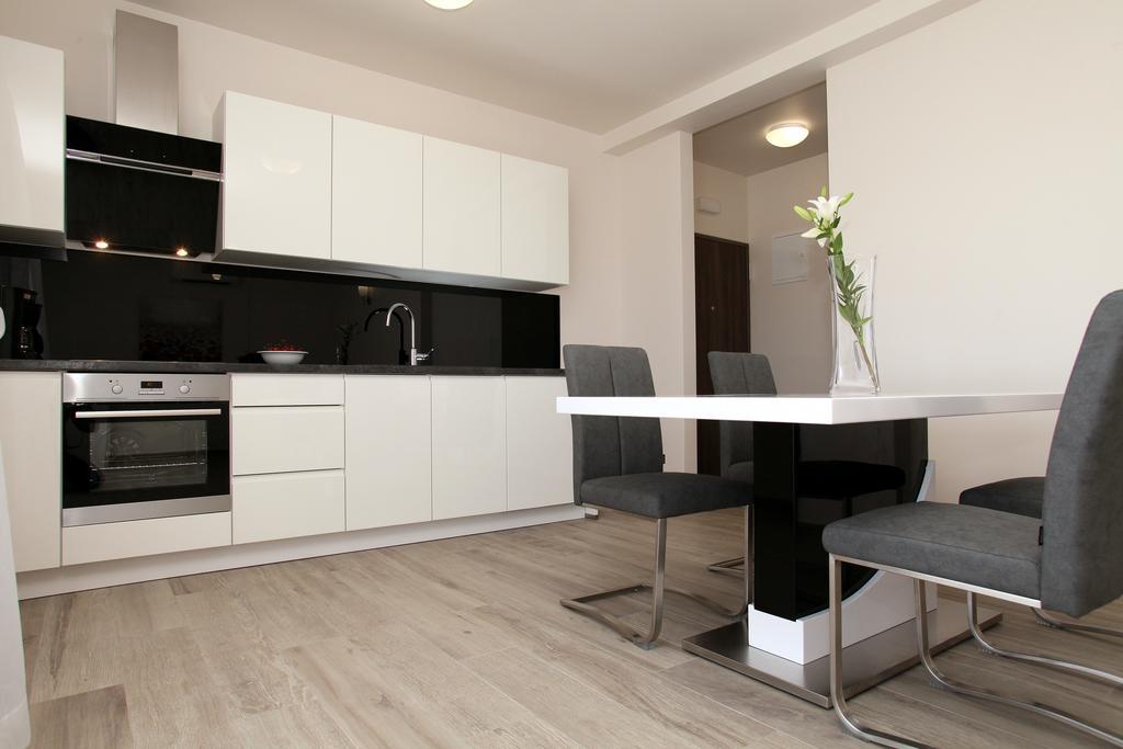 Apartments Villa Aquamarie Trogir Exterior photo