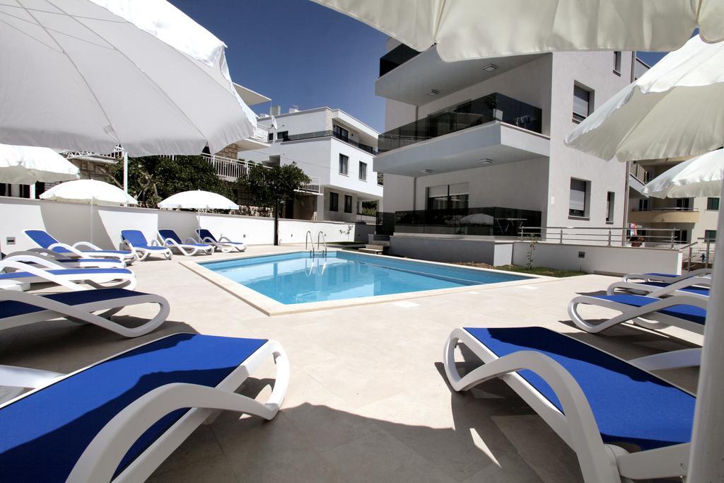 Apartments Villa Aquamarie Trogir Exterior photo